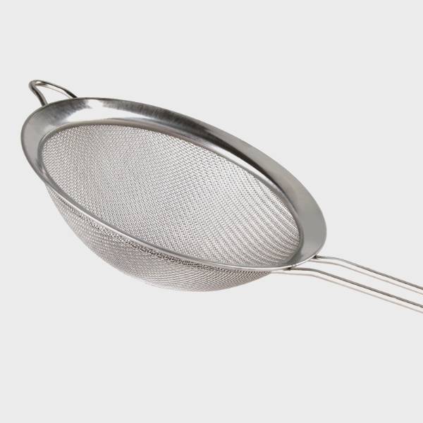 An example of handheld flour sifter