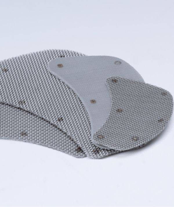 Various kidney shape extruder filter screens are displayed.